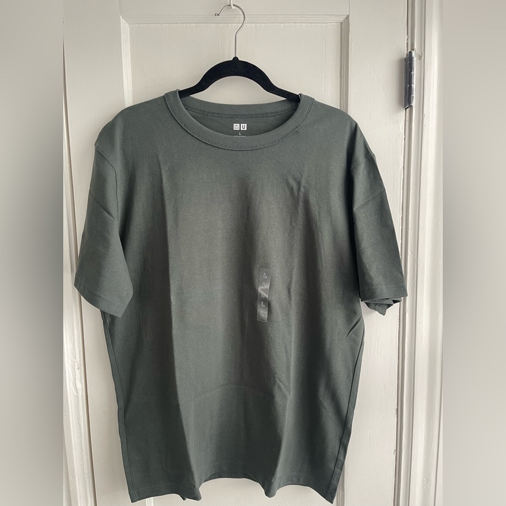 Uniqlo Men’s Crew Neck Short Sleeve T-shirt